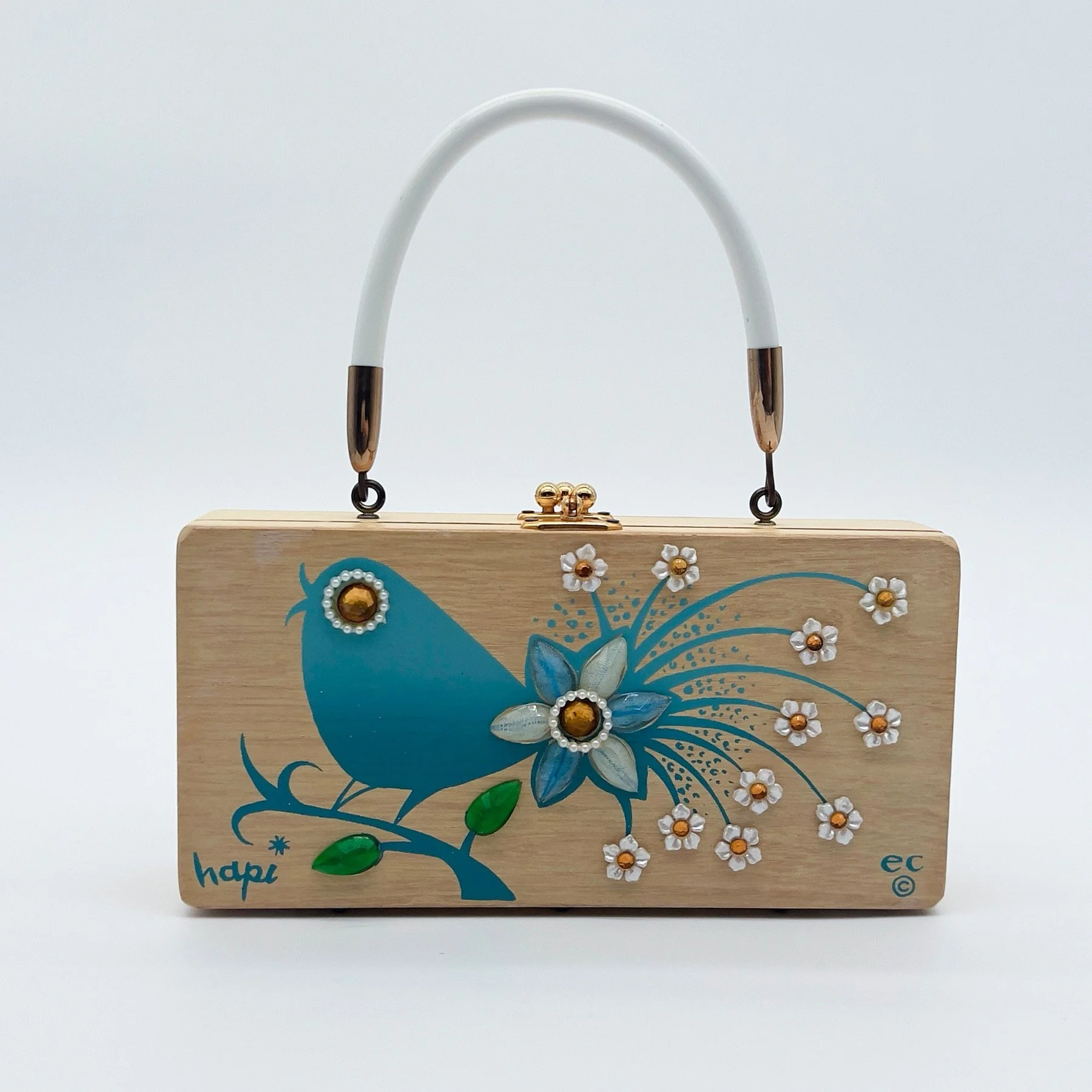 Finding Enid with LOVE - Elements with Enid: Bags in the Form Exhibit